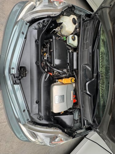 Prius 05 អាគុយ2014 ពណ៌ប្រផេះ