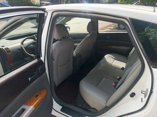 Prius 05 Full Option ឡានស្អាត លក់បន្ទាន់