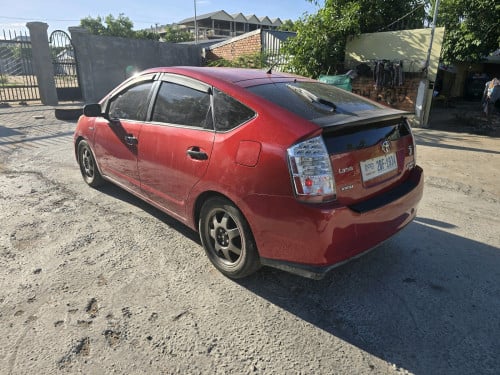 Prius 07 full option ម្ចាស់ដើម លក់