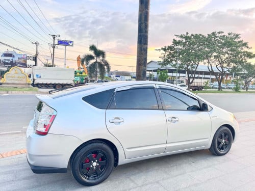Prius 2006 លក់ប្រញាប់10200$ចចារ