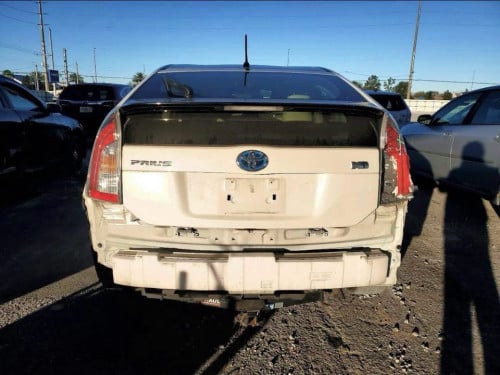 Prius 2012 នាំចូលពីអាមេរិក សាងតែ15+