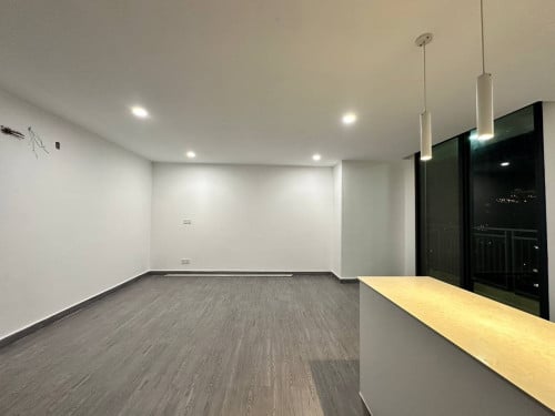 RESELL CONDO NEGOTIABLE (Complete Documents)