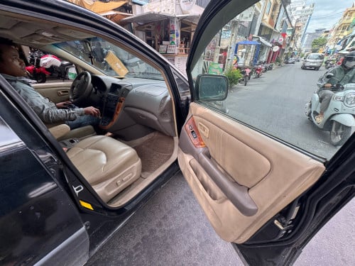 RX 99 ប៉ុង 2 ឡានអត់បុក