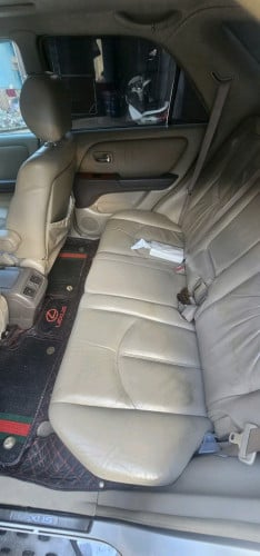 Rx300 ឆ្នាំ 2001 ប៉ុង 2