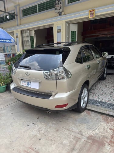 RX330ឆ្នាំ05ប៉ុង1ឡាននៅថ្មី