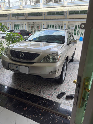 RX330ឆ្នាំ05ប៉ុង1ឡាននៅថ្មី