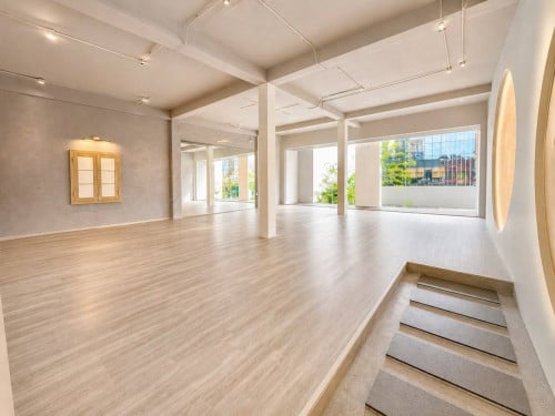 Shophouse for rent on the main road
