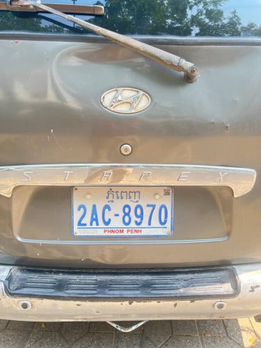Starex 2001 3000$