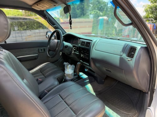 Tacoma 1999 ប៉ុង1v4 ឡានសានុំ លក់ធូធូ 👍🏻🤍 090329265 086308135 📞☎️ទីតាំងកំពង់ចាម