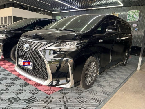 Toyota ALPHARD 2017VIP full option Royal Lounge UP Lexus LM350