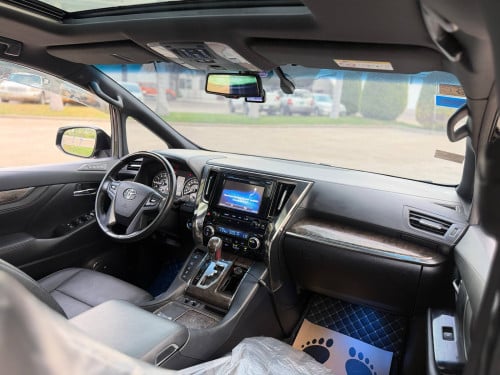 Toyota Alphard 2021 spec Russia