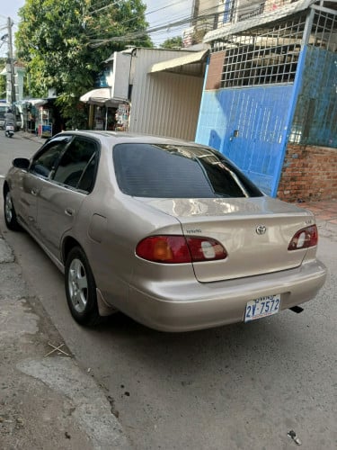 Toyota.corolla.ឆ្នាំ98ឡេីង02