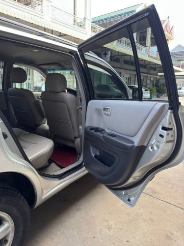 Toyota Highlander 02 P1V4