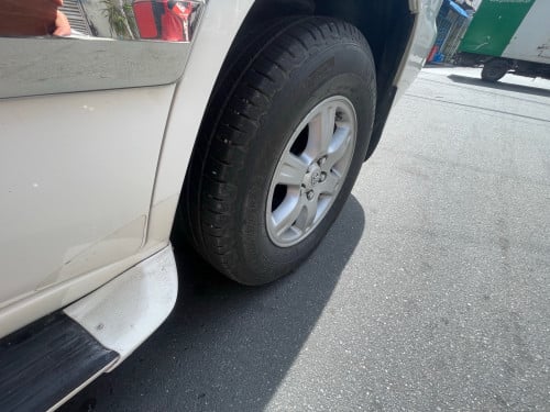 Toyota Highlander 2004 V4 ប៉ុង1 កៅអី3ជួរ ក្នុងលឿង ផ្លាកលេខ PP 2AW xxxx