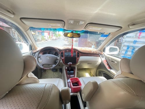 Toyota Highlander 2004 V4 ប៉ុង1 កៅអី3ជួរ ក្នុងលឿង ផ្លាកលេខ PP 2AW xxxx