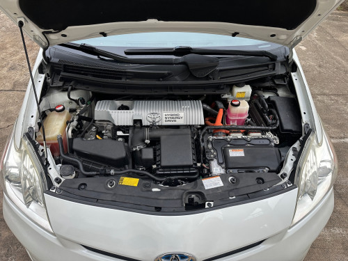 TOYOTA PRIUS 2015 អប់សិន3 ក្រដាស់ពន្ធ
