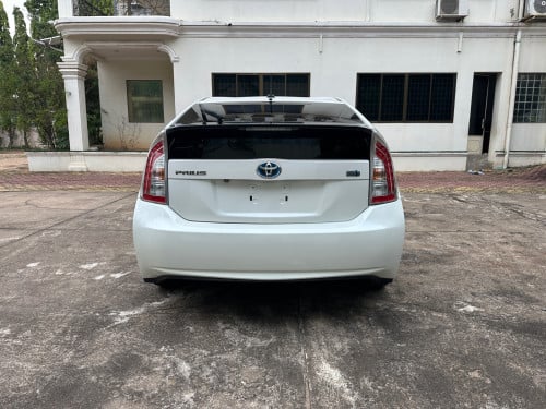 TOYOTA PRIUS 2015 អប់សិន3 ក្រដាស់ពន្ធ