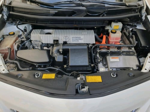 Toyota prius V Option 5 ប្រភេទឡានស្អាត