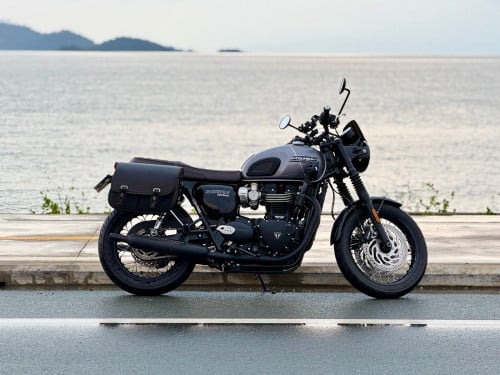 Triumph T120 Black 2025 99%