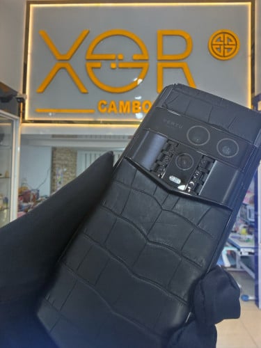 Vertu Agent Q mix Gold