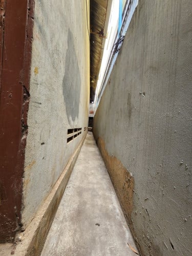 Warehouse and house for rent and sale