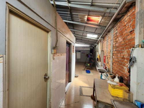 Warehouse and house for rent and sale