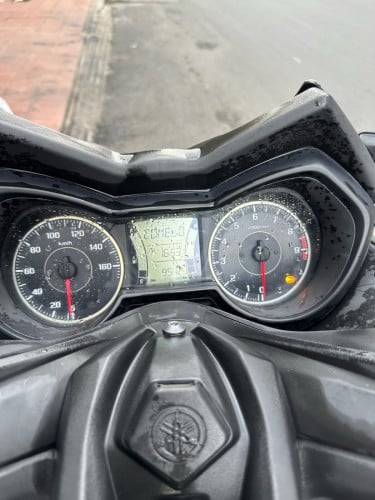 XMAX 250