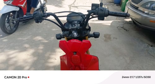 zoomer 018 លក់ធូៗ