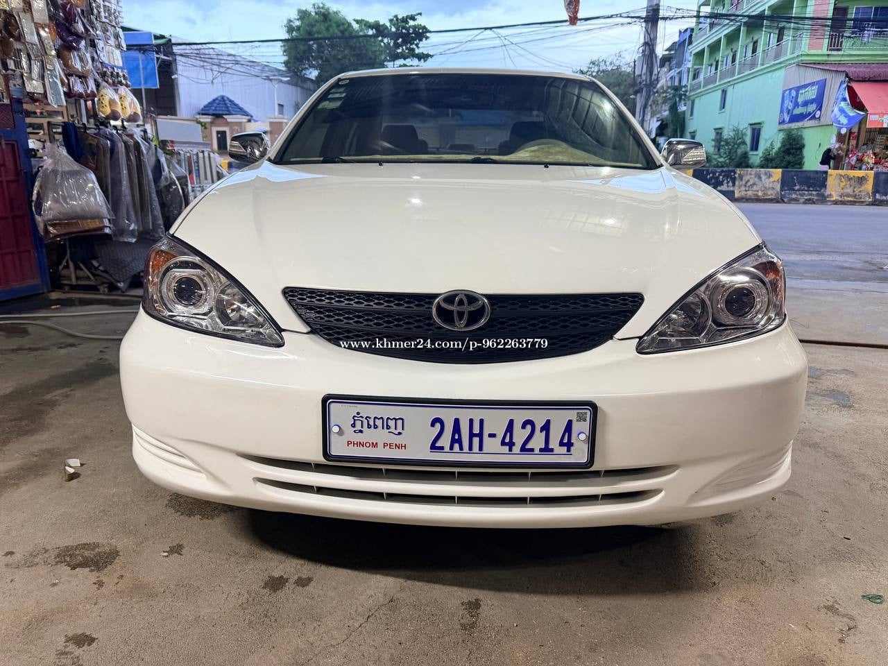 Toyota camery 2002 Le ឡានស្អាតម្ចាស់ដើម