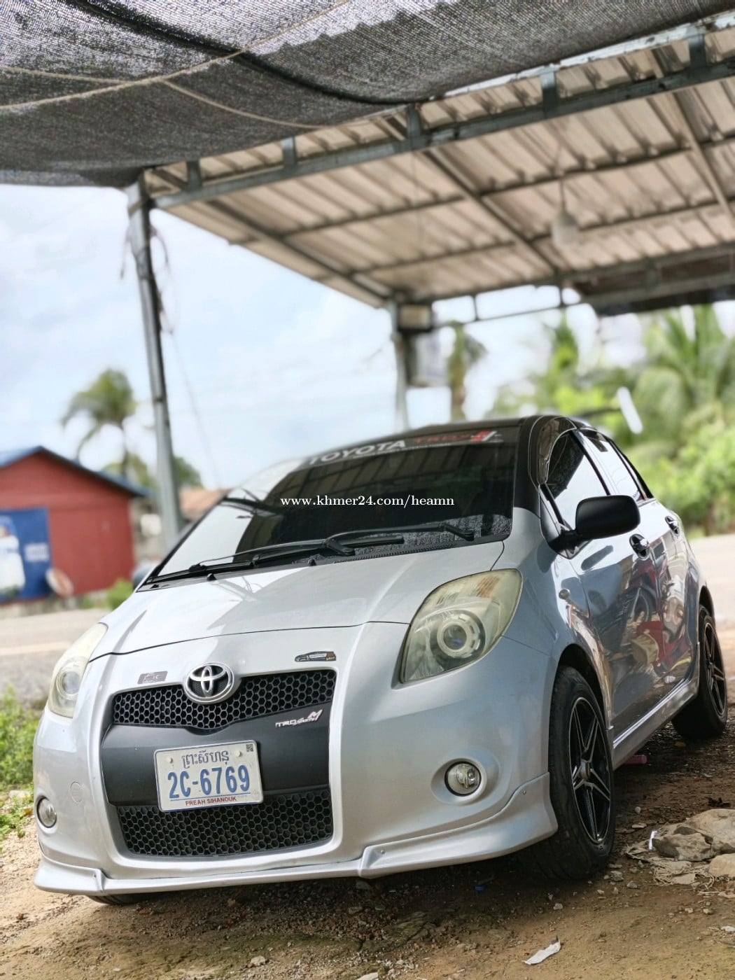 Vitz 2005 up RS Smart Key 2 គ្រាប់