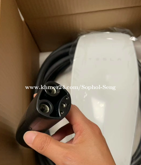 Wall Connector Tesla 48A 11KW/h still new 95%