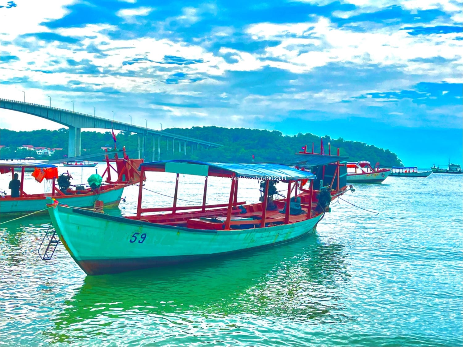 ទូកស្ទូចត្រី fishing boat