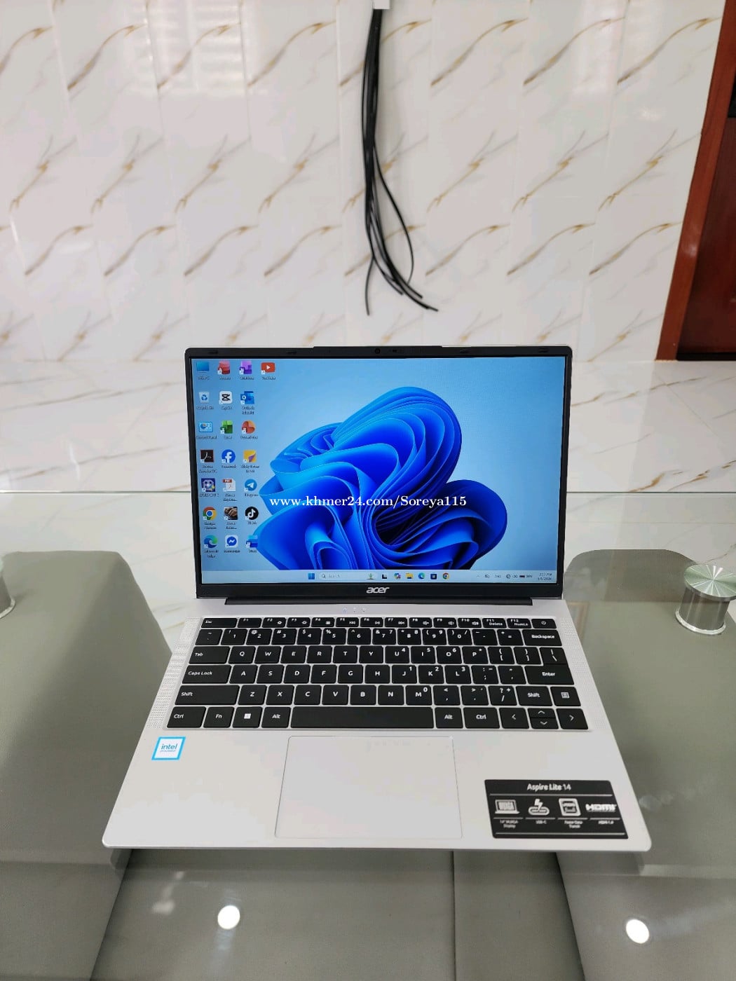 Acer aspire lite 14 នៅស្អាតដូចថ្មី 98% នៅសល់ធានាពីក្រុមហ៊ុន លក់ធូរៗ