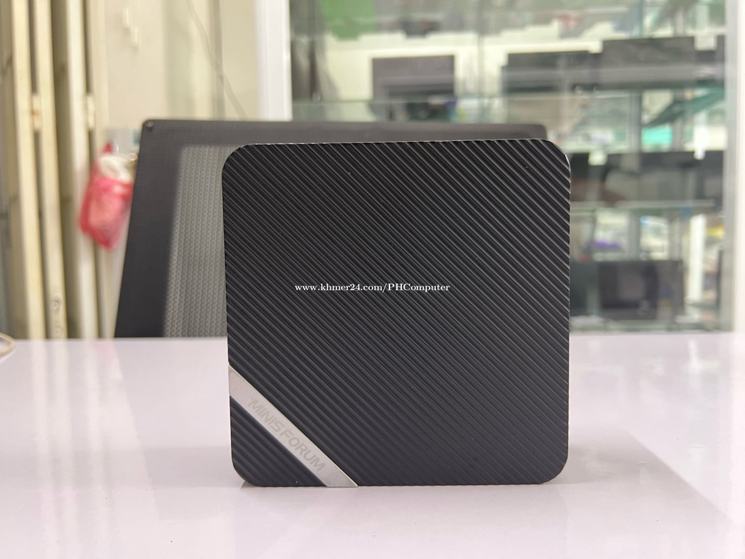 Desktop minisforum Micro UM773Lite