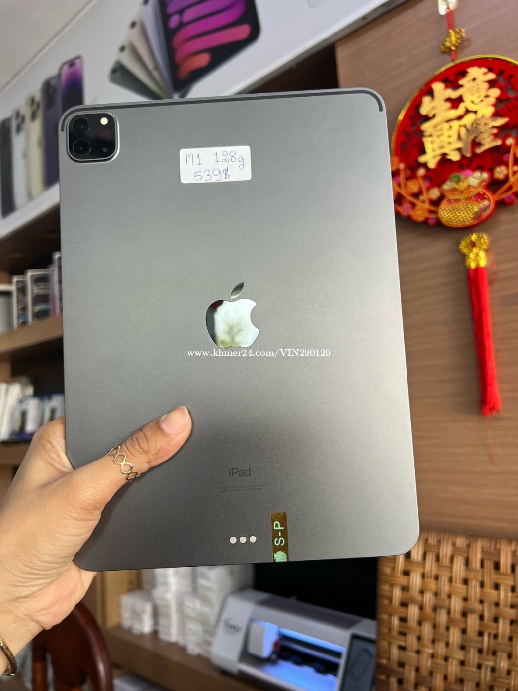 iPad Pro M1128G 539$. WiFi