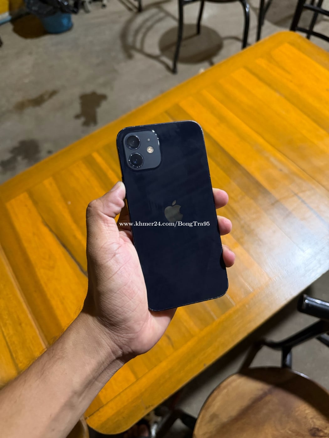 iPhone 12 64G