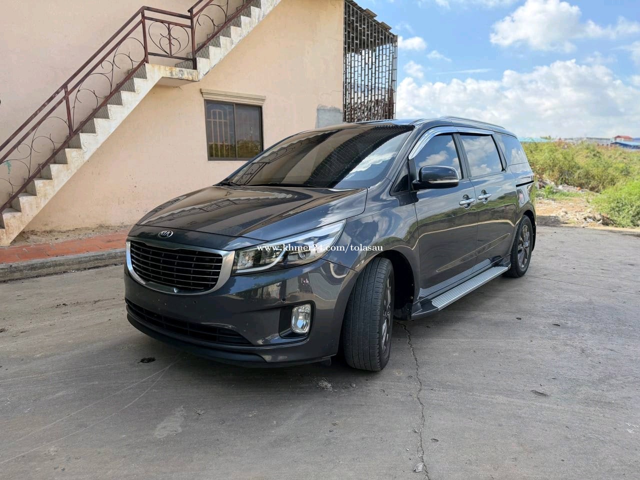 Kia Carnival 2015full option អូតូបូ