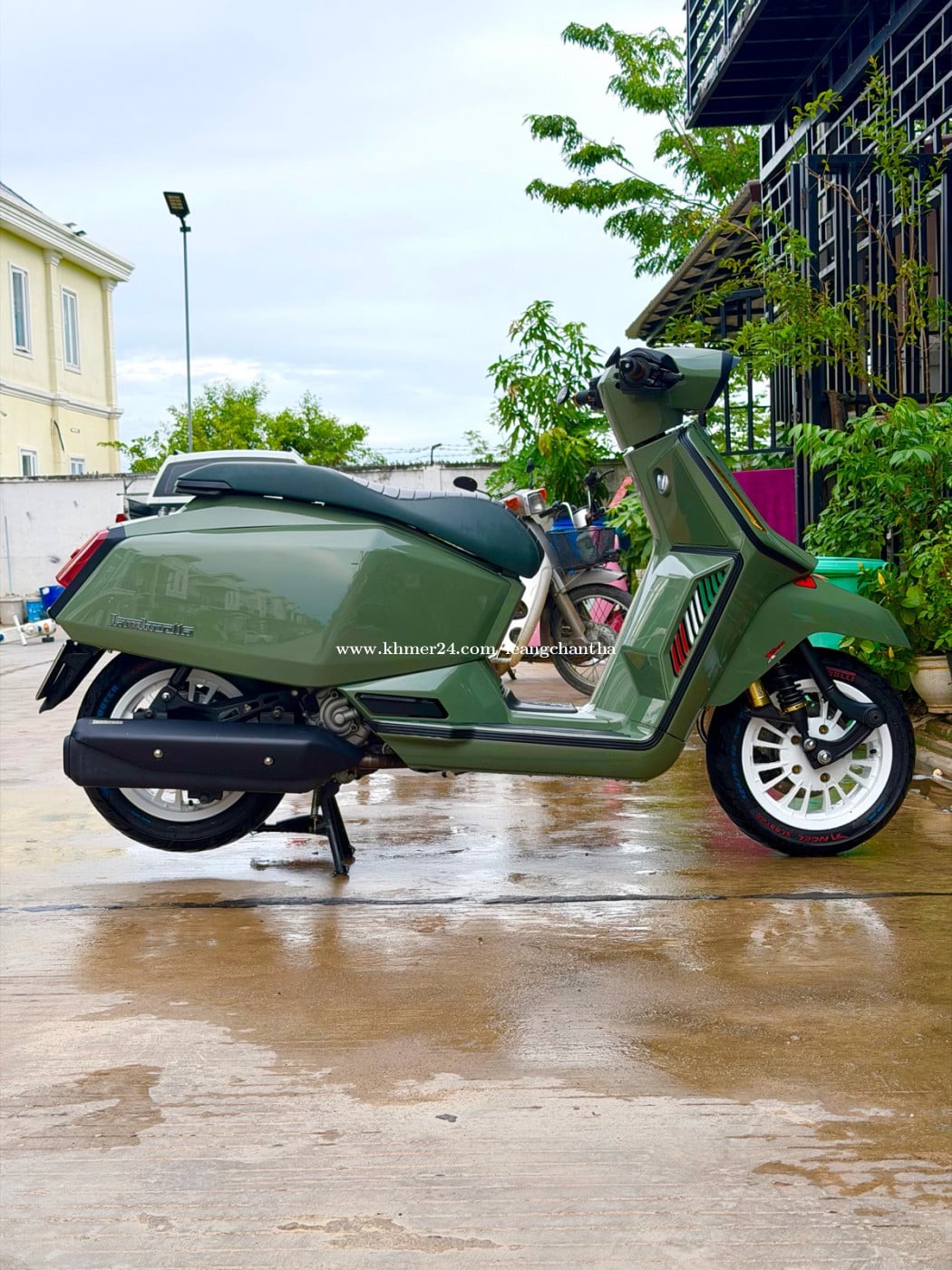 Lambretta X300