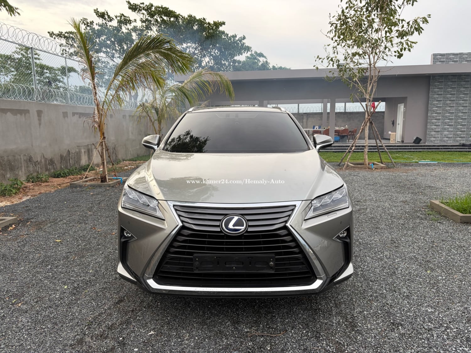 Lexus Rx450h 2017 Full OPTION Premium + HUD ឡើងកាង F-Sport 2 keys + ( គីឡូតិច ឡានមូល ថ្នាំស្សុីន )