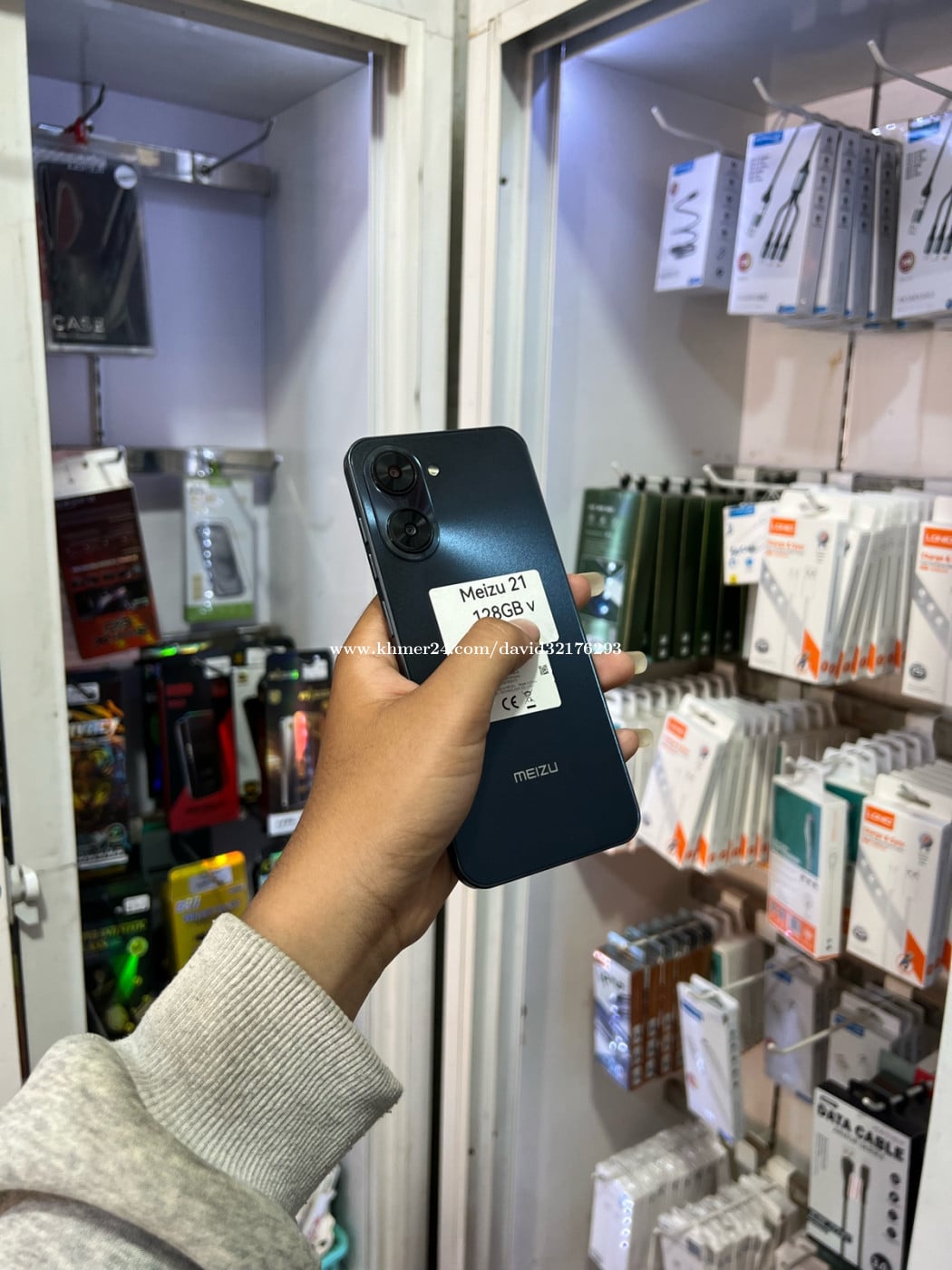 MEIZU-21 ពណ៌ខ្មៅ អីវ៉ាន់ក្រុមហ៊ុន Sim2 Memory 128GB Ram6+6GB អត់ជាប់អី (ធានា1ខែ)