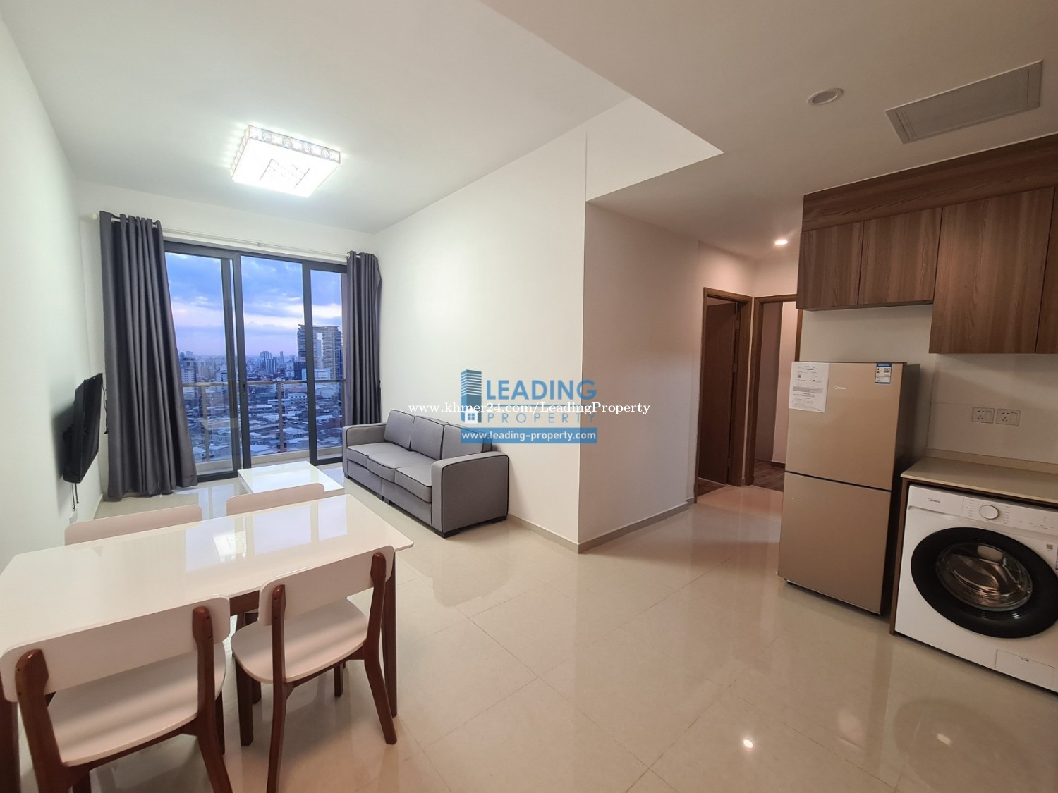 N950 | City Center Sky Building 2 Bedrooms Condo For Rent in 7 Makara Area