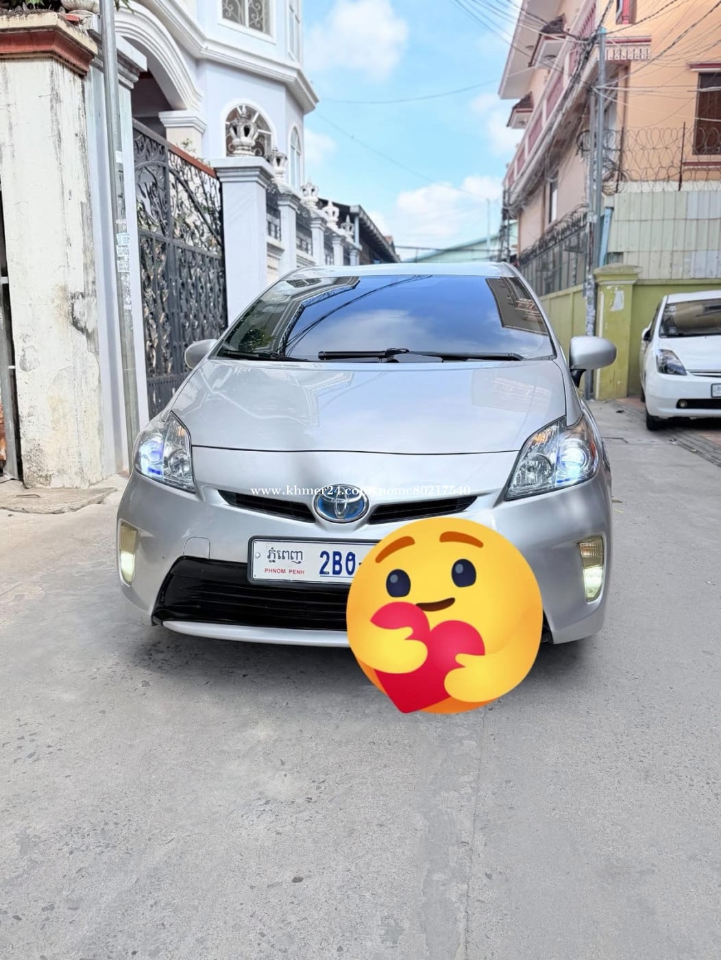 Prius 010 option 4 ឡានថ្មីដាច់តំលៃ14500$0968793333.0314199988