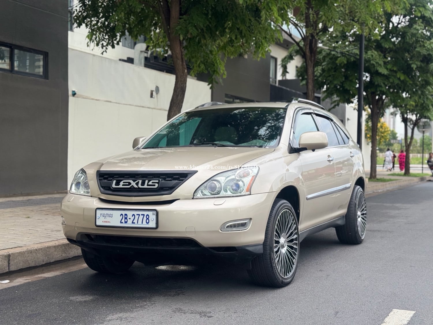 RX330 p1 04 h full option
