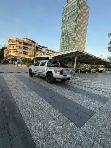 ឡានលក់ប្រញាប់លុយ