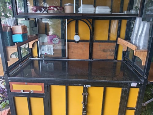 ទូសំរាប់លក់កាហ្វេនិងបាយ