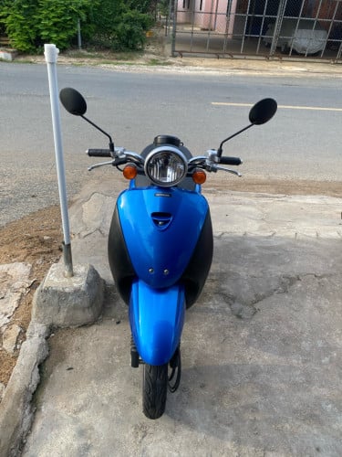 ម៉ូតូលក់ថ្មីប៊ិច
