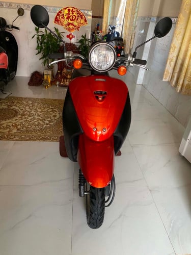 ម៉ូតូលក់ធូរៗ
