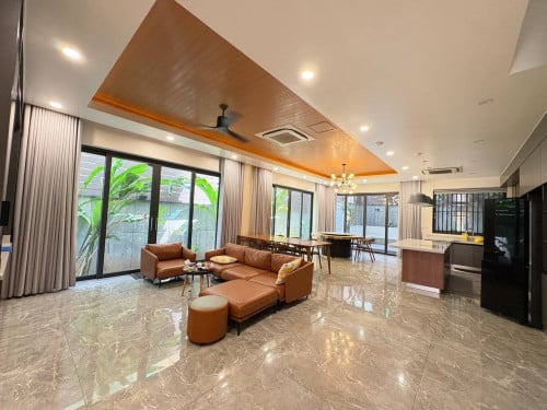 វីឡាប្រណិតសម្រាប់ជួល នៅទួលគោក ជិតវិទ្យាល័យឥន្ទ្រទេវី