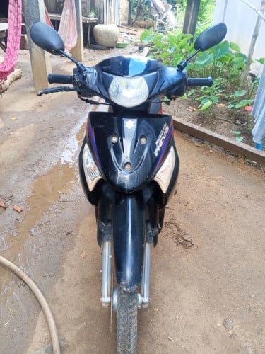 ម៉ូតូលក់