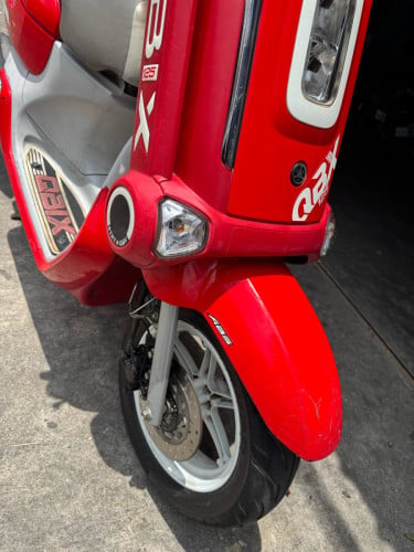 លក់ម៉ូតូនៅស្អាត